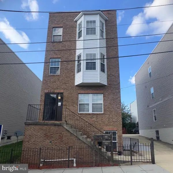 5210 F St Se #1, WASHINGTON, DC 20019
