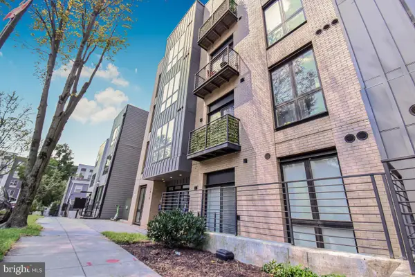 1016 17th Pl Ne #102, WASHINGTON, DC 20002