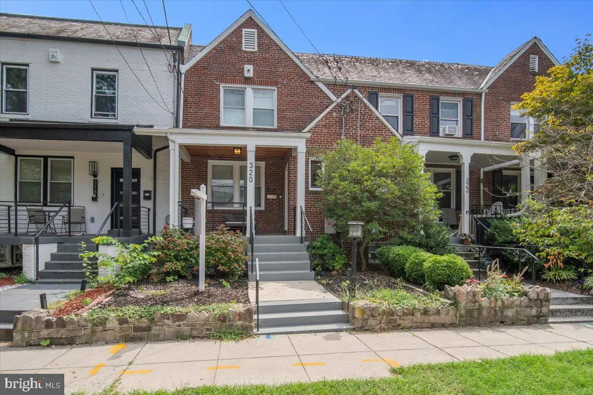 320 Gallatin St Nw, Washington, DC 20011 - #1