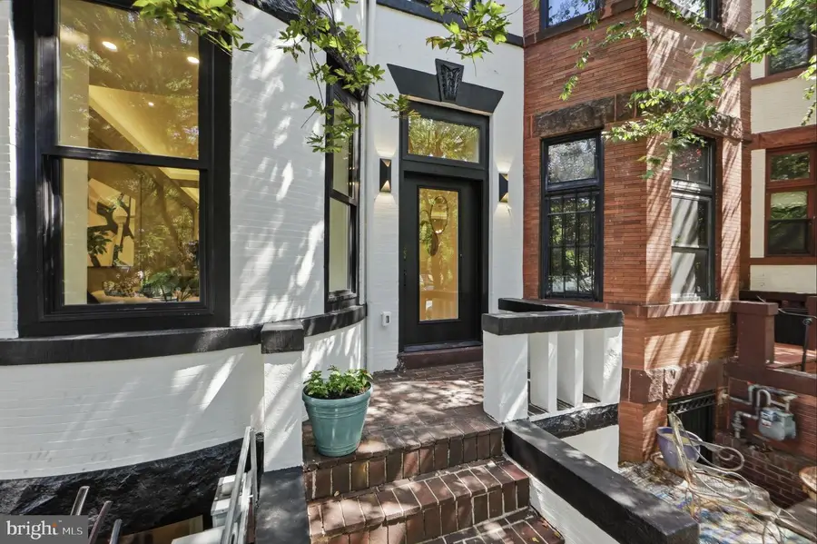 1933 Calvert St Nw, Washington, DC 20009 - #3