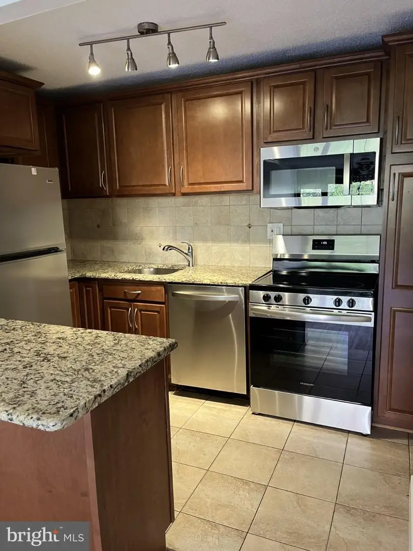 1325 18th St Nw #305, Washington, DC 20036 - #3
