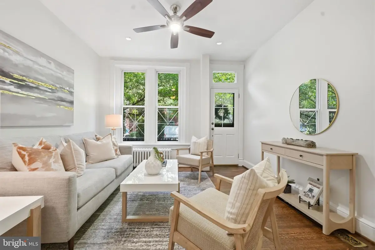 2152 Newport Pl Nw, Washington, DC 20037 - #1