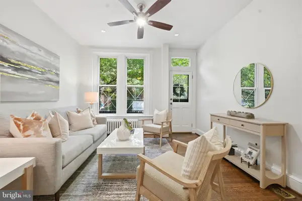 2152 Newport Pl Nw, WASHINGTON, DC 20037
