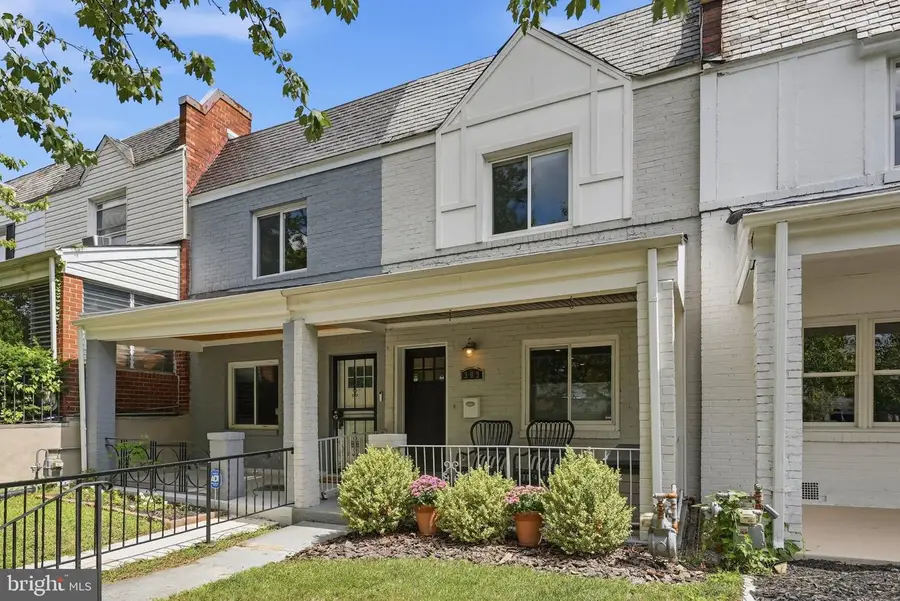 309 35th St Ne, Washington, DC 20019 - #2