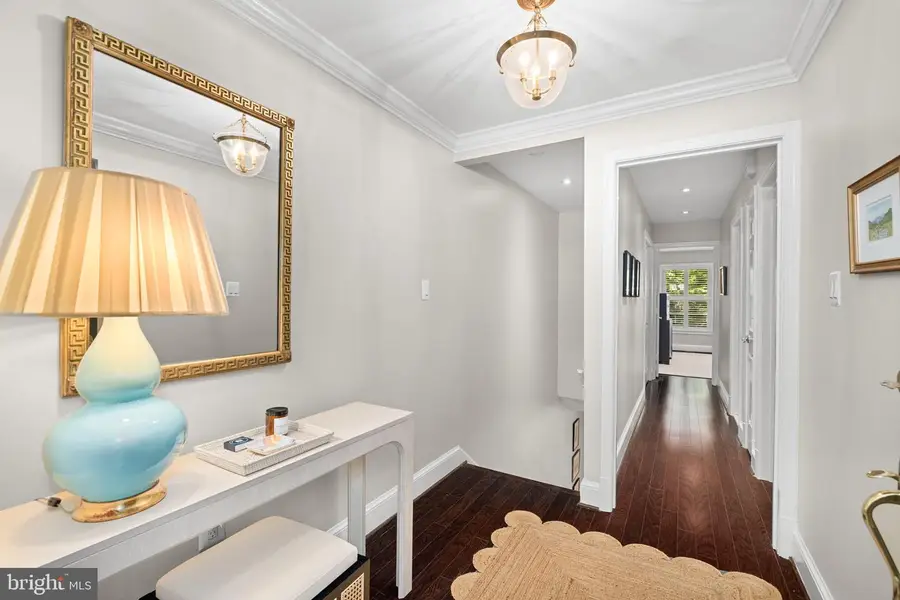 3291 Sutton Pl Nw #d, Washington, DC 20016 - #3