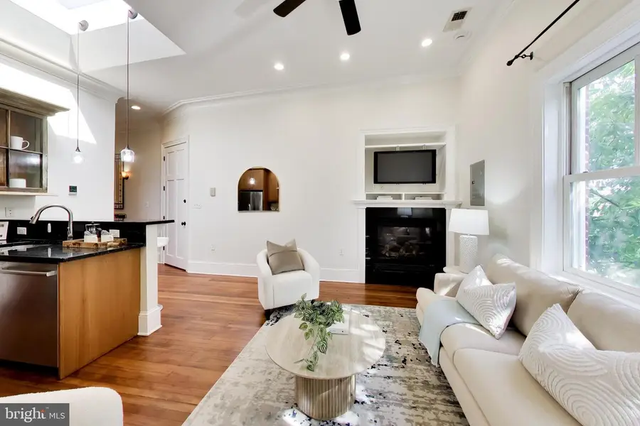 330 14th Pl Ne #4, Washington, DC 20002 - #3