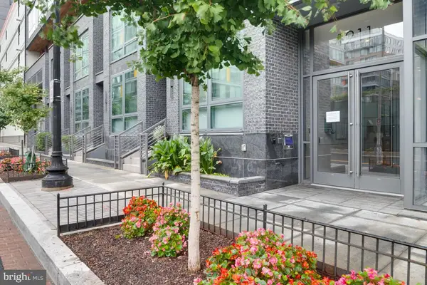 1211 Van St Se #806, WASHINGTON, DC 20003