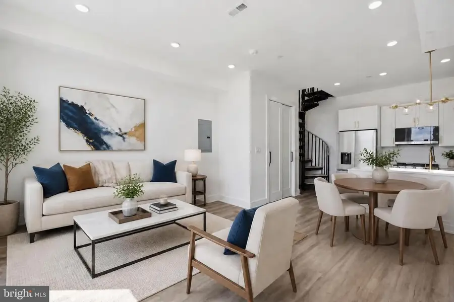 2105 M St Ne #ph3, Washington, DC 20002 - #3