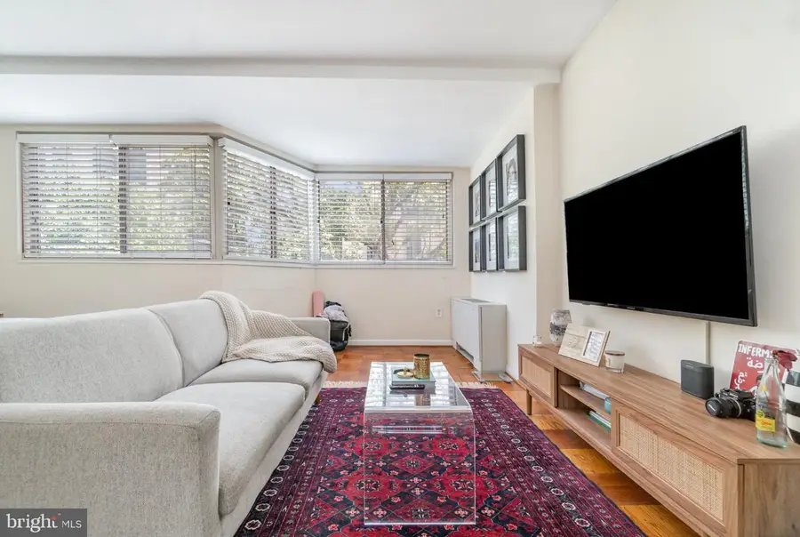 922 24th St Nw #419, Washington, DC 20037 - #3
