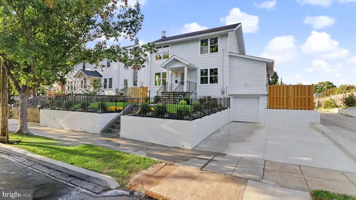 2004 Perry St Ne, Washington, DC 20018 - #1