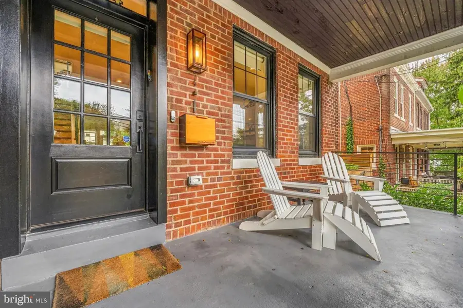 3714 Garfield St Nw, Washington, DC 20007 - #3