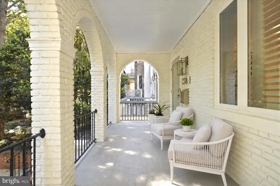 2318 Ashmead Pl Nw, Washington, DC 20009 - #3