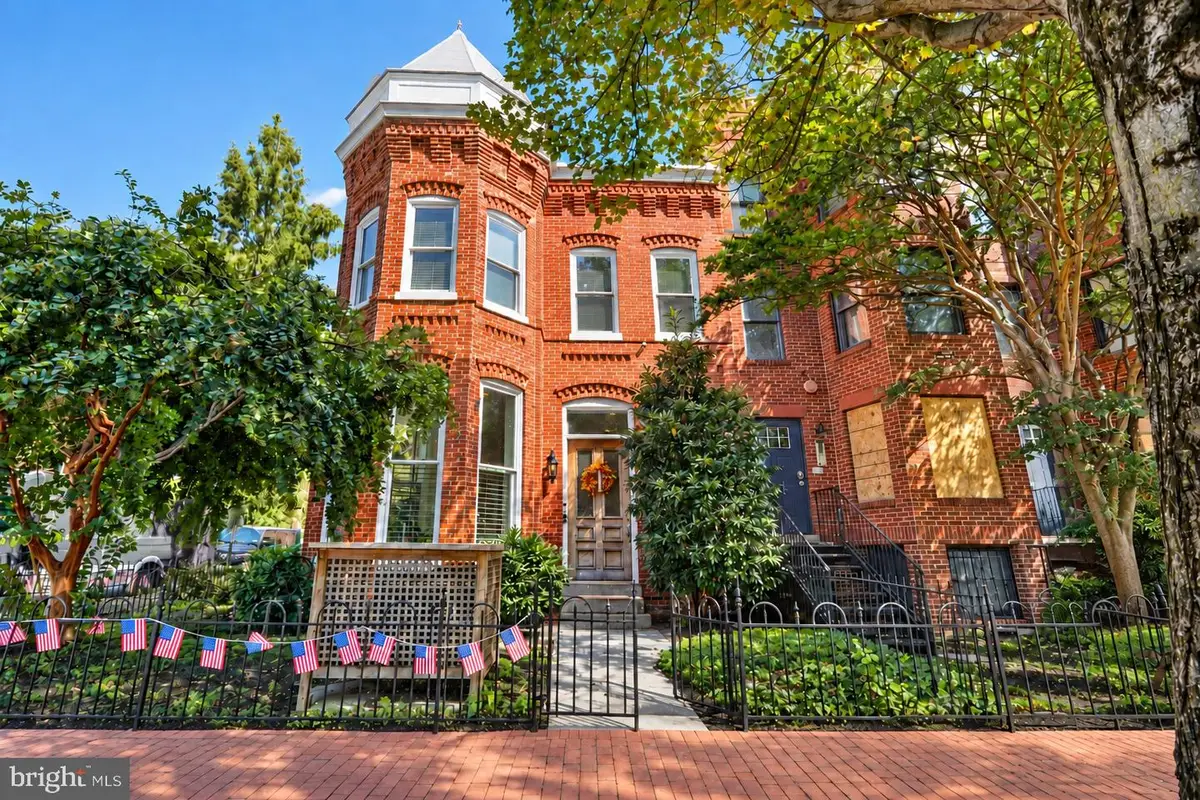 251 8th St Ne, Washington, DC 20002 - #1