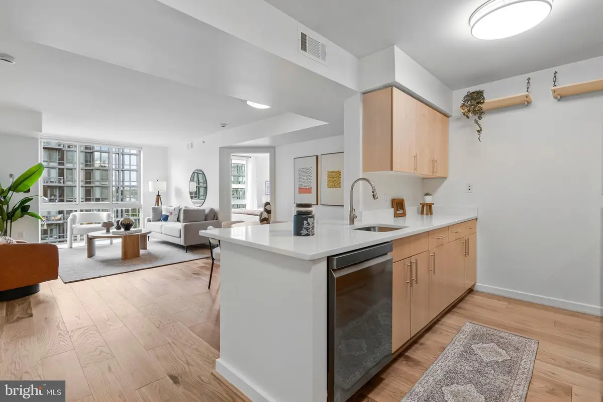 1000 New Jersey Ave Se #811, Washington, DC 20003 - #1