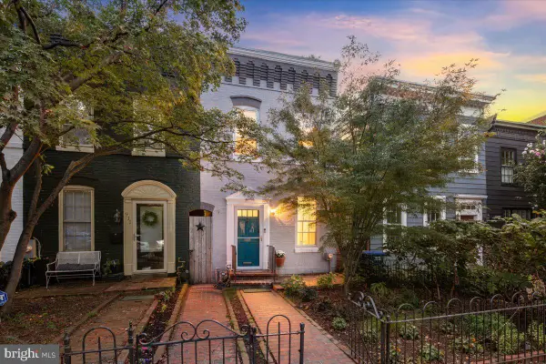 909 G St Se, WASHINGTON, DC 20003