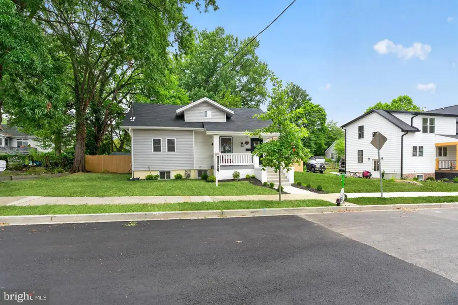 1004 Shepherd St Ne, Washington, DC 20017 - #2