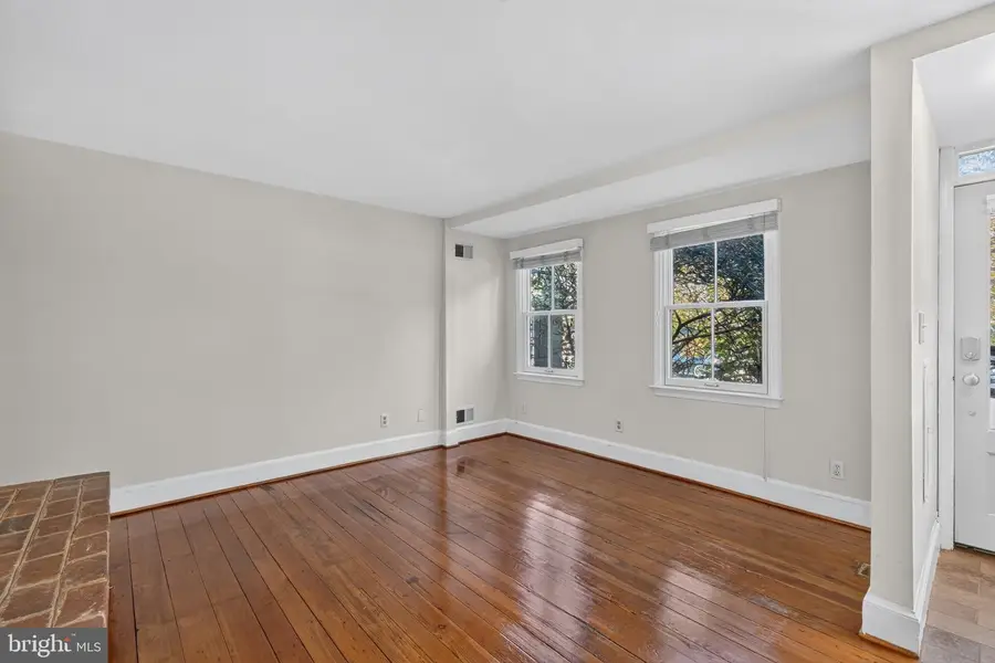 1225 E St Se, Washington, DC 20003 - #2