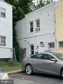 Address Withheld By Seller, WASHINGTON, DC 20002