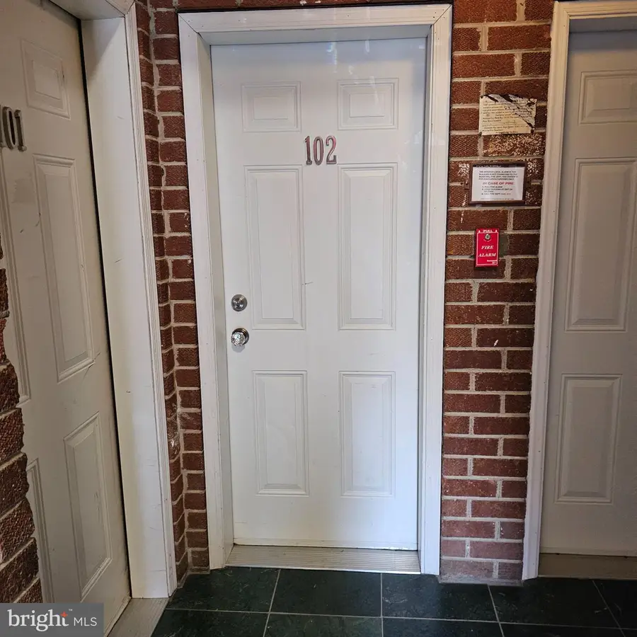 4800 C St Se #102, Washington, DC 20019 - #2