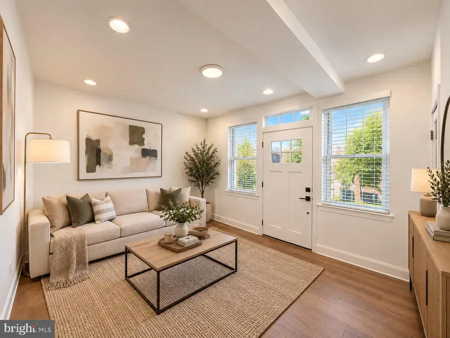 1820 L St Ne, Washington, DC 20002 - #2