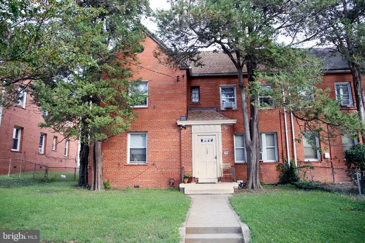 4009 9th St Ne, Washington, DC 20017 - #1