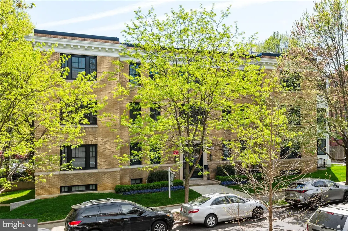2869 28th St Nw #102, Washington, DC 20008 - #1