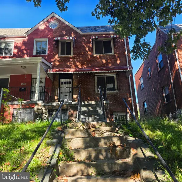 530 Oakwood St Se, WASHINGTON, DC 20032