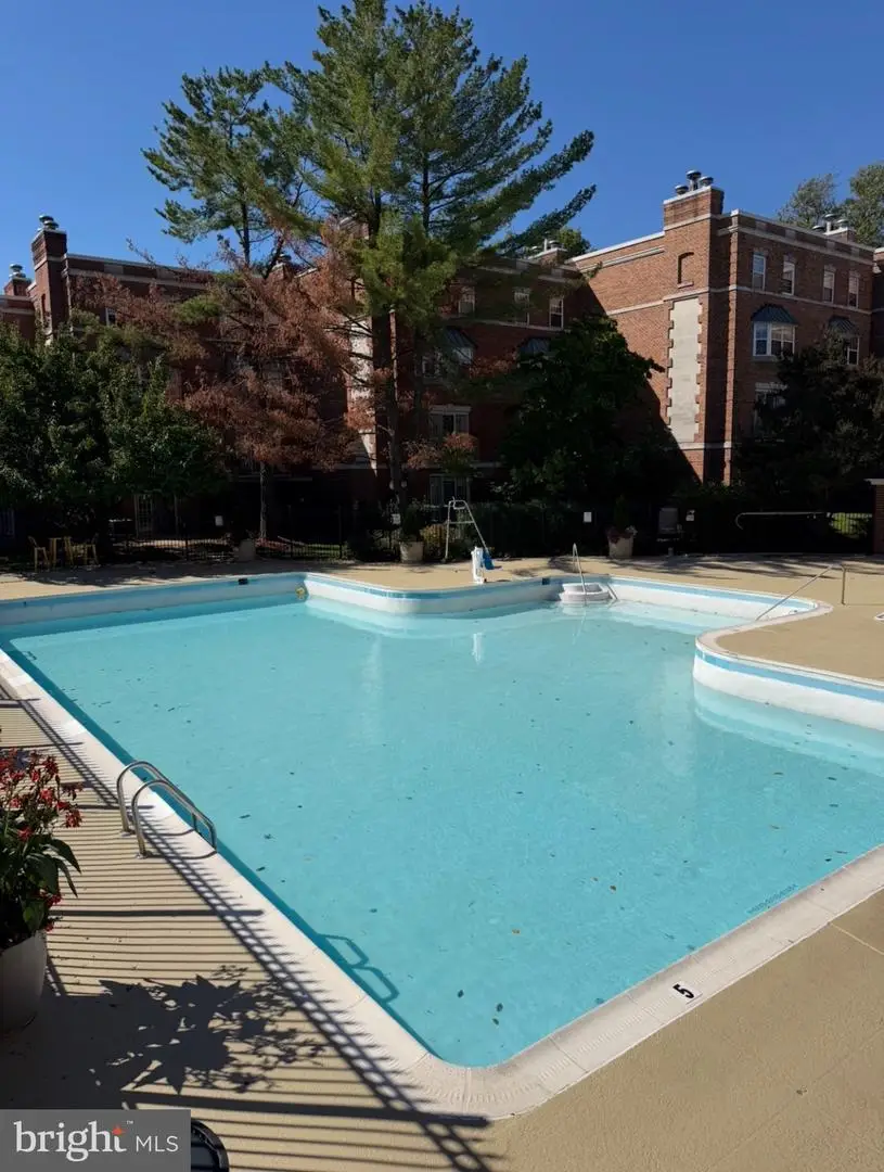 3806 Porter St Nw #301, Washington, DC 20016 - #2