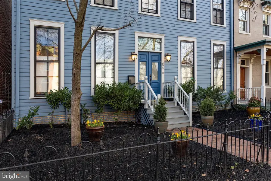 203 9th St Se, Washington, DC 20003 - #2