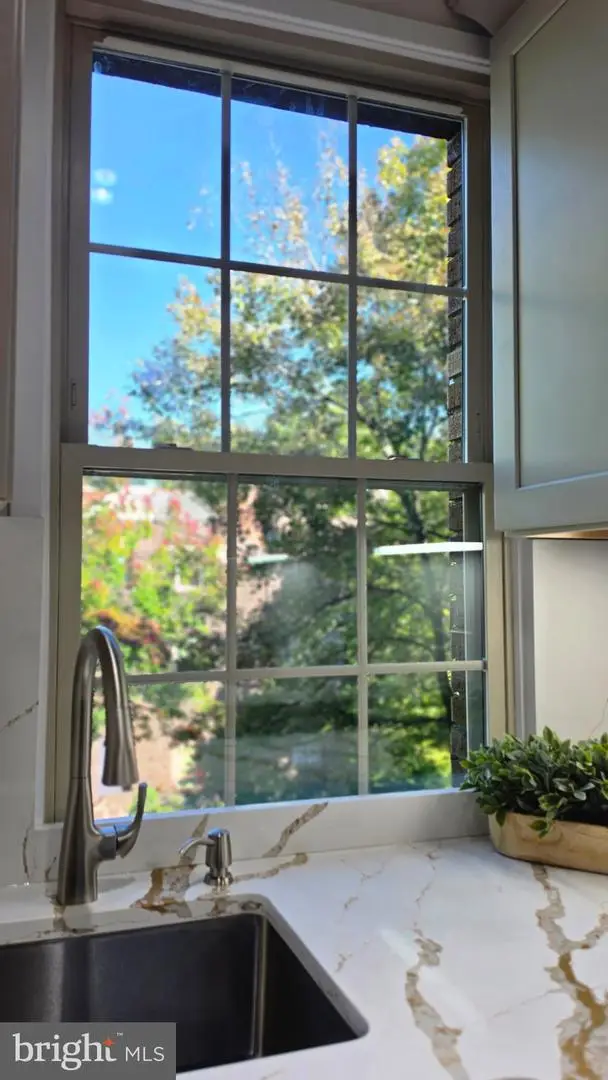 18 Ne 9th St Ne #301, Washington, DC 20002 - #3