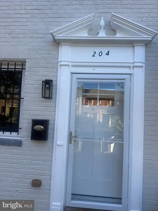 204 35th St Ne, WASHINGTON, DC 20019