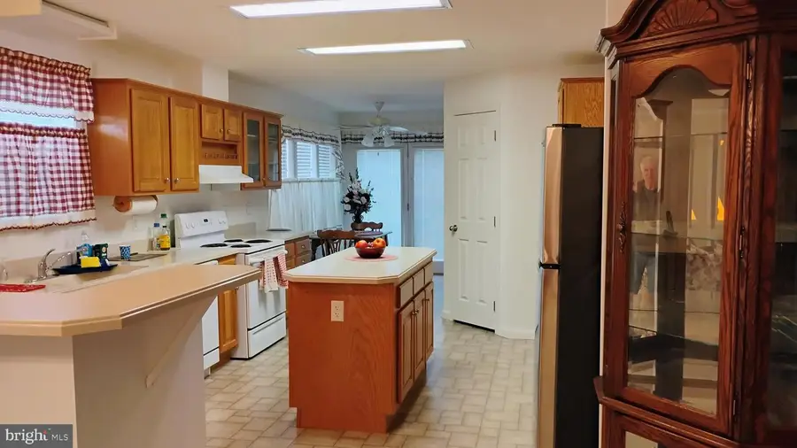 424 Moore Pl #424, Dover, DE 19901 - Image #2