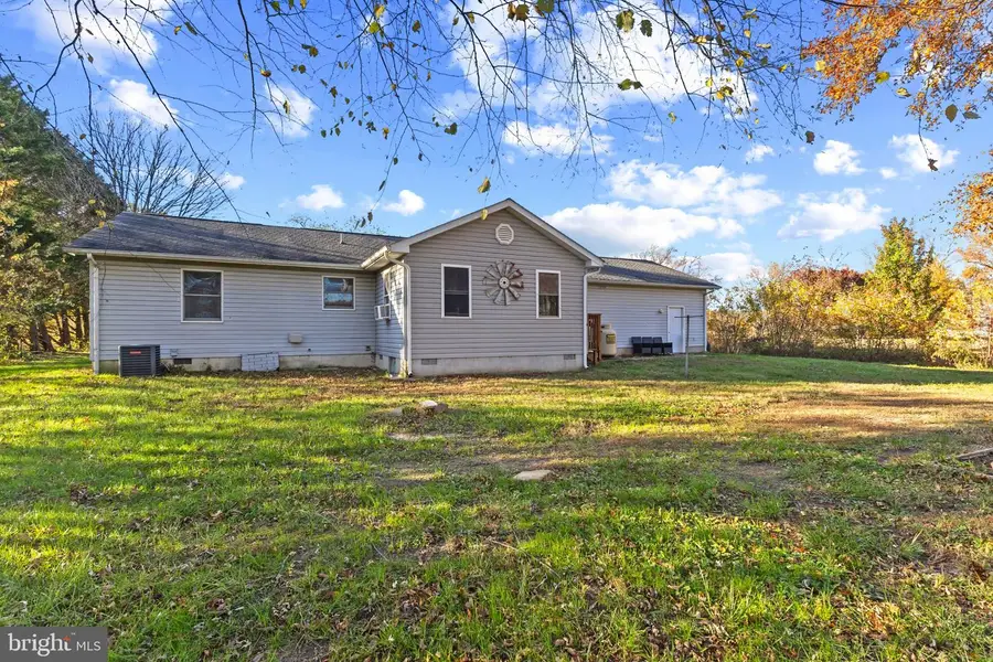 1036 Myers Dr, Hartly, DE 19953 - Image #3