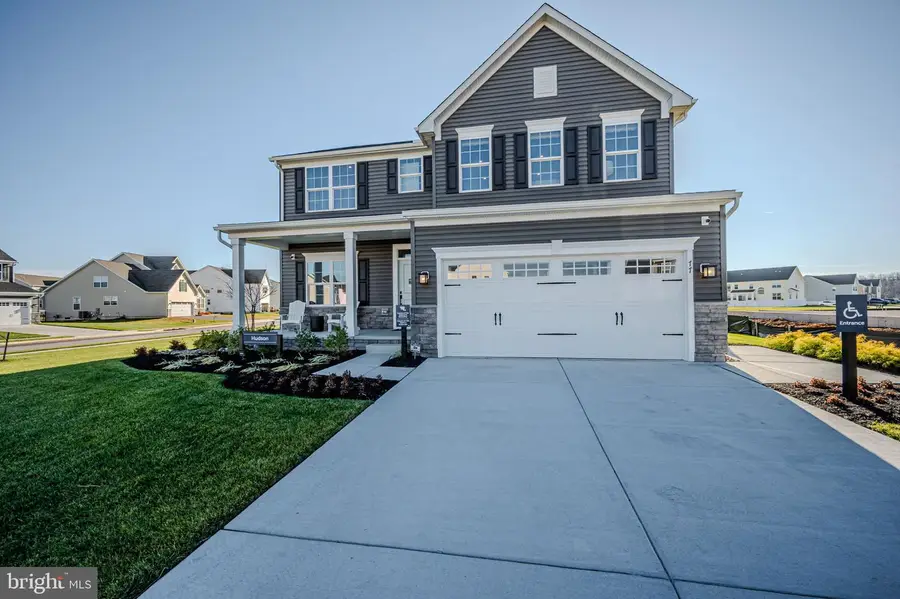 77 Charleston Cir, Dover, DE 19904 - Image #2