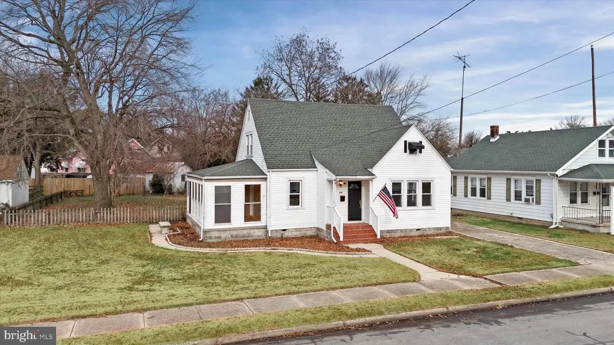 205 Delaware Ave, Harrington, DE 19952 - Image #1
