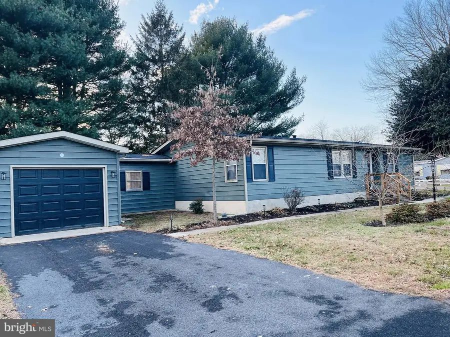 307 Jean Bradley Cir #314, Frederica, DE 19946 - Image #2