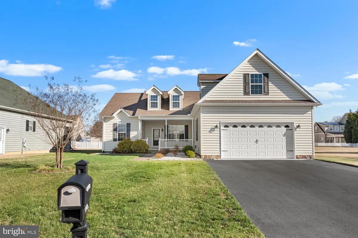 225 Ponds Edge Dr, Felton, DE 19943 - Image #1