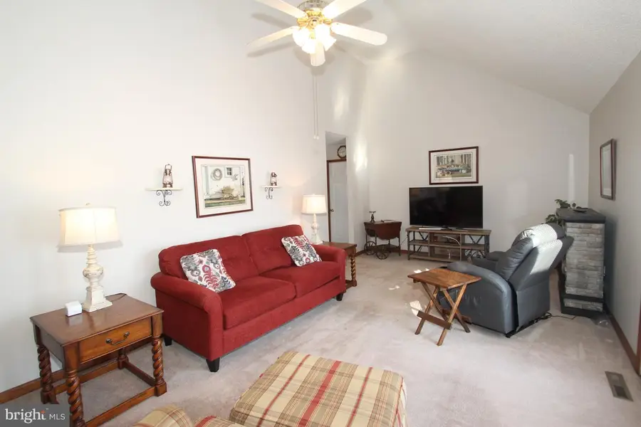 45 Gardenside Dr, Smyrna, DE 19977 - #2