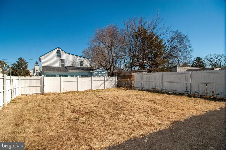 108 Bell St, Dover, DE 19901 - #3