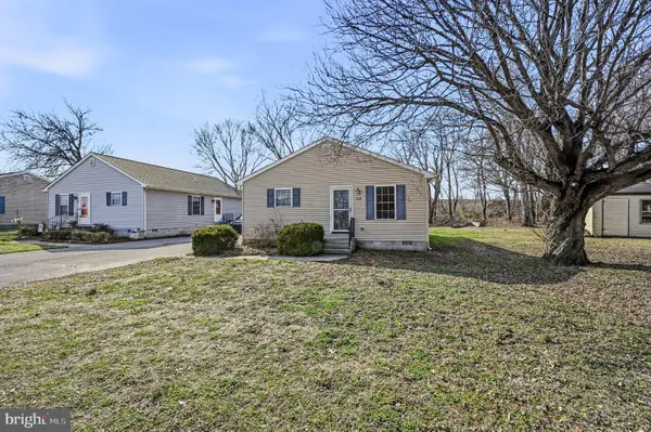 135 East St, HARRINGTON, DE 19952