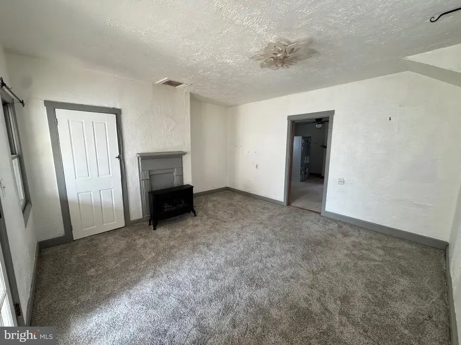 104 Wolcott St, Harrington, DE 19952 - #3