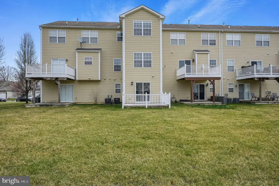 228 Thornton St, Dover, DE 19901 - #2