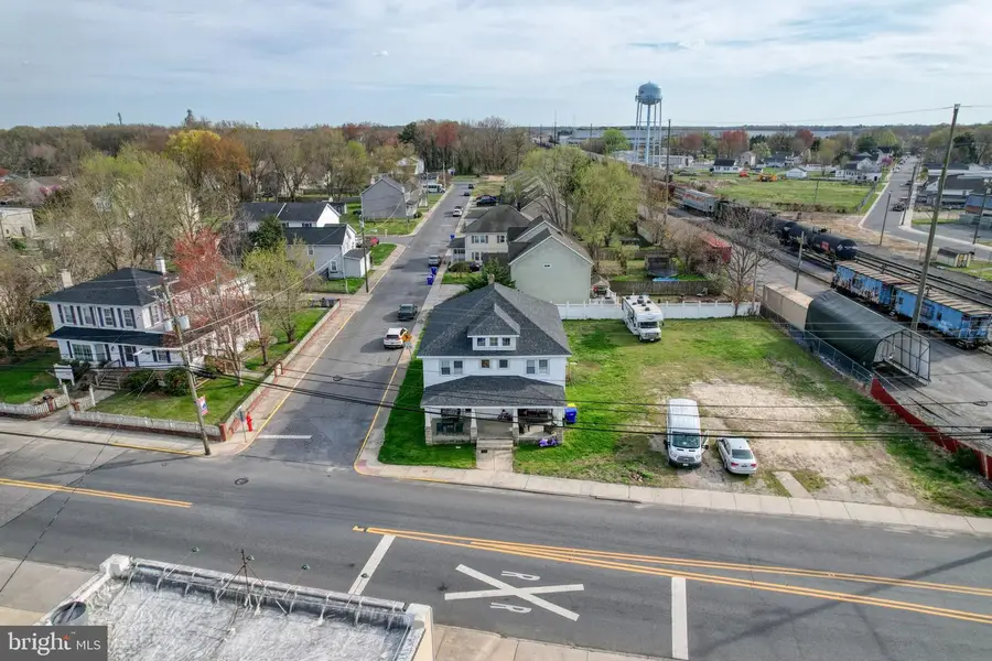 23-25 Clark St, Harrington, DE 19952 - #3