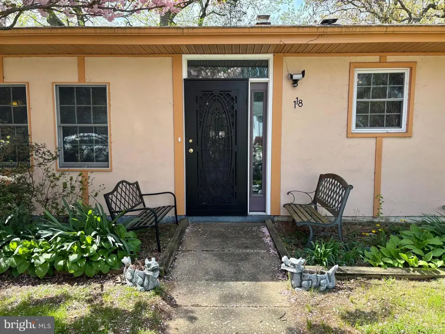 118 Lakeview Ave, Dover, DE 19901 - #3