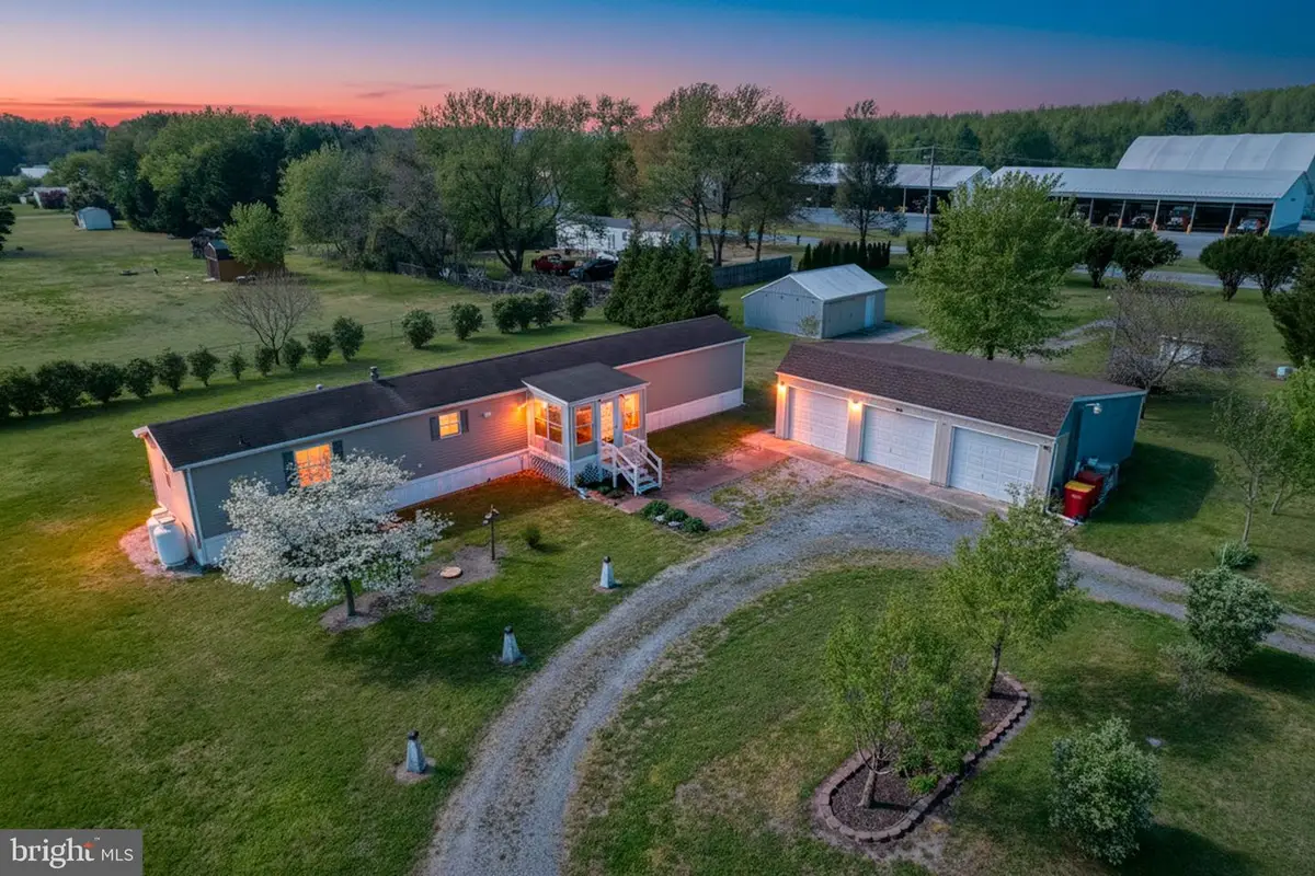 242 Jackson Ditch Rd, Harrington, DE 19952 - #1