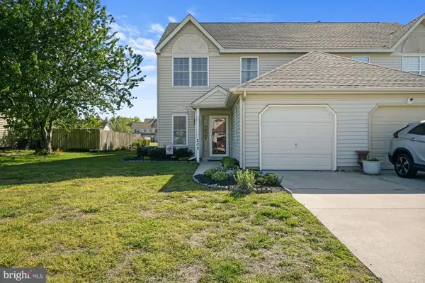 208 Grinding Wheel Dr, DOVER, DE 19904