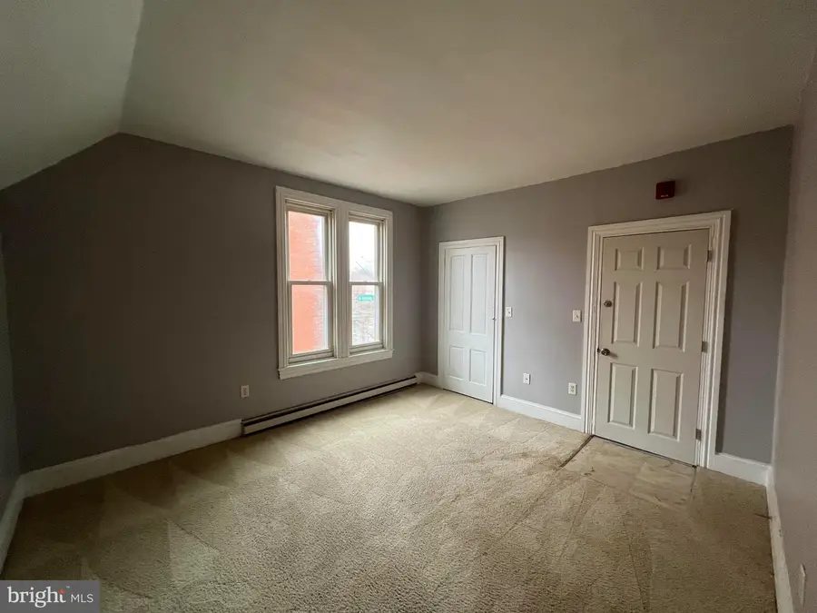 12 S State St, Dover, DE 19901 - #3