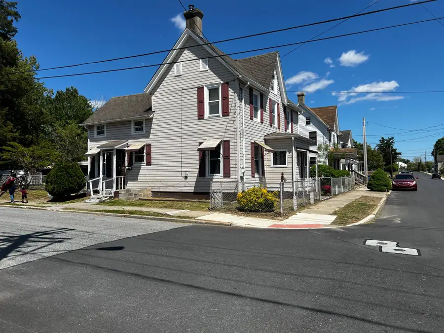 201 Ne 4th St, Milford, DE 19963 - #2