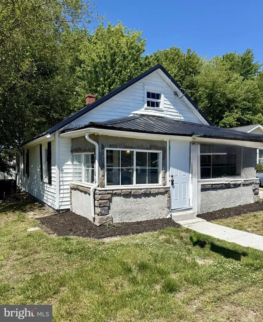118 W Milby St, Harrington, DE 19952 - #1