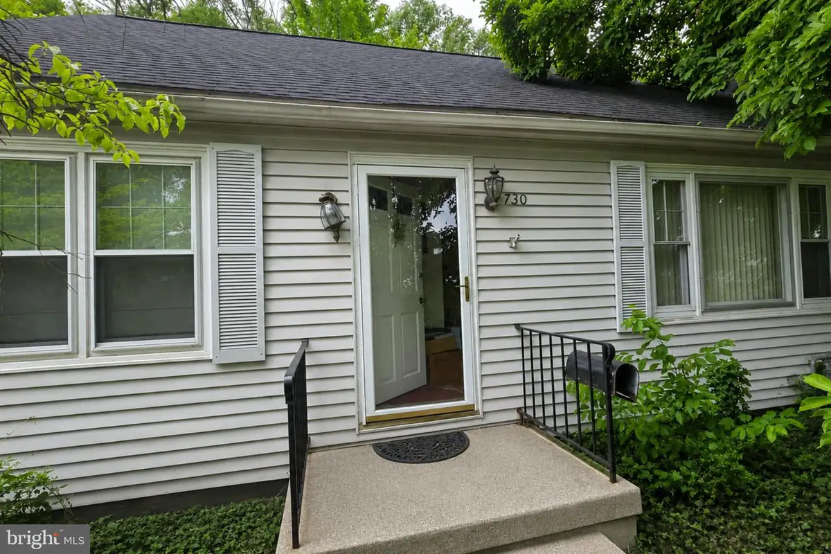 730 E Division St, Dover, DE 19901 - #1
